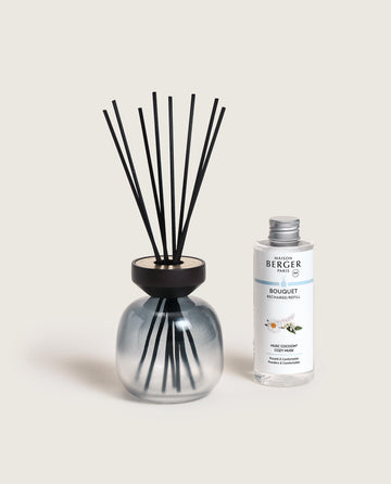 Cozy Musk Wood Scented Bouquet